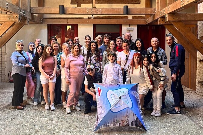 Guided English walking tour to the monuments of Toledo - Plaza de Zocodover and the Alcázar
