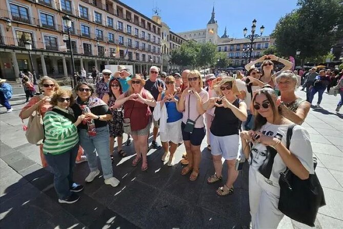 Guided English walking tour to the monuments of Toledo - Cathedral Square and Toledo’s Jewish quarter
