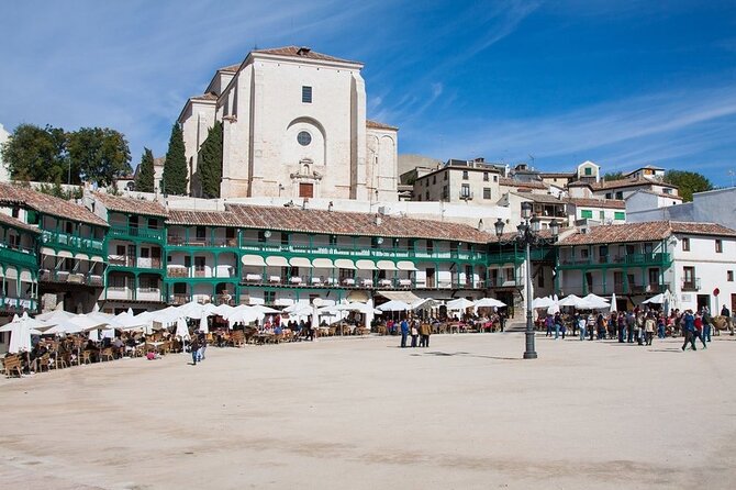 Guided Madrid Countryside Wine Tasting & Winery Tour - A brief introduction to Chinchon’s main square