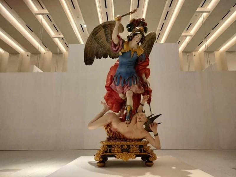 Guided Tour of The Royal Collections Gallery - Carriages, armor, and objects beyond the paintings