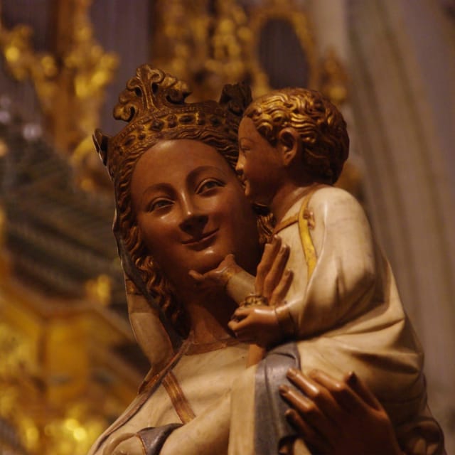 Guided tour of the Toledo Cathedral (Input no included) - What the $11 fee really covers