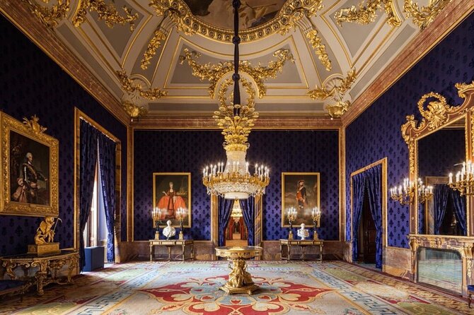 Guided tour to the Royal Palace of Madrid - Entering a palace built for ceremony