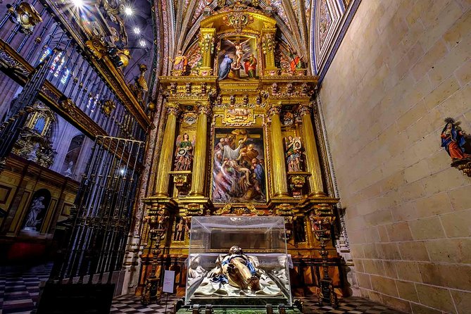 Guided visit "Meet the Lady of the Cathedrals" / Guided Visit to Cathedral - Stained glass, altar, choir, and organ