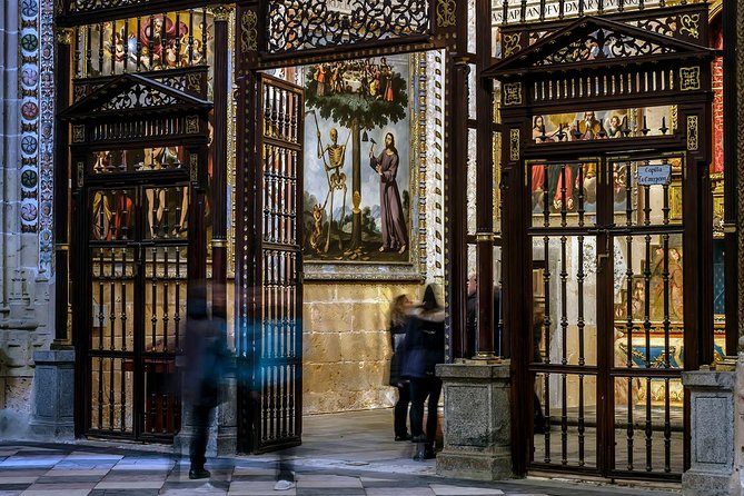 Guided visit "Meet the Lady of the Cathedrals" / Guided Visit to Cathedral - Starting at C. Marqués del Arco, 1