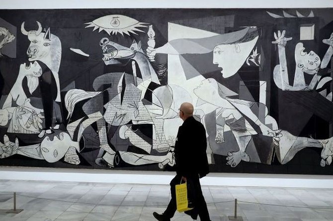 Guided visit to Reina Sofia Museum - Starting at C. de Sta. Isabel, 52