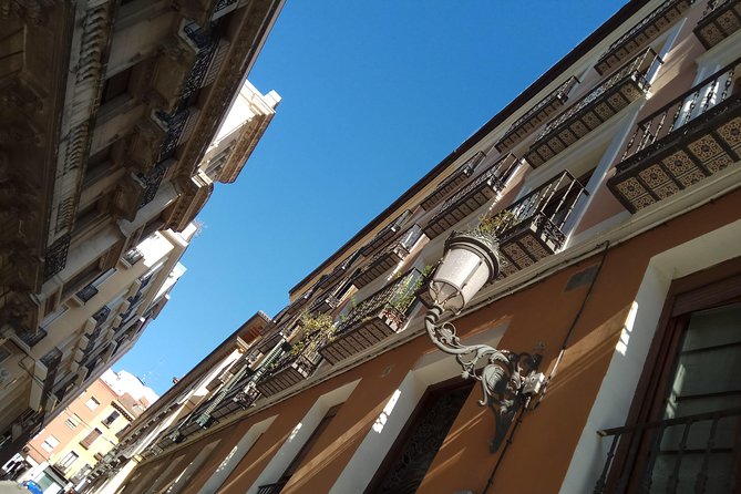 Half-Day Madrid History and Legends Private Walking Tour with Hotel Pick Up - The guide makes the difference