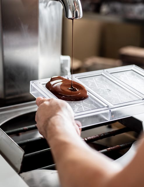 KAIACAO Bean to Bar and Design your own chocolate experience - Who will enjoy the dark chocolate focus?