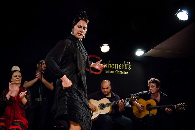 Las Carboneras Tablao Flamenco with Drink - Why the old Austrias setting helps