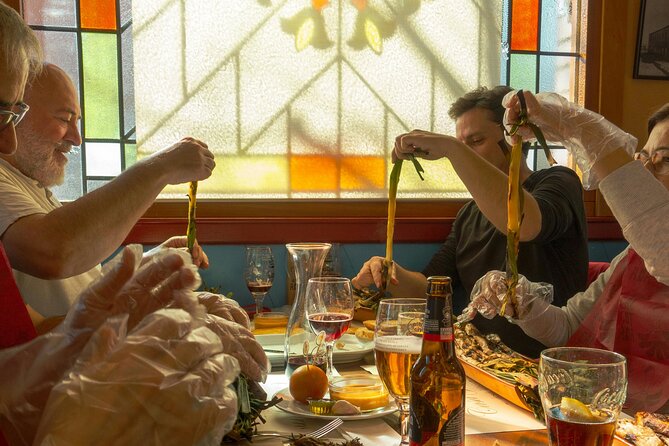 Local Tapas, Beer and Wine Tour of Madrid All Inclusive - Why four small tastings work well in Madrid