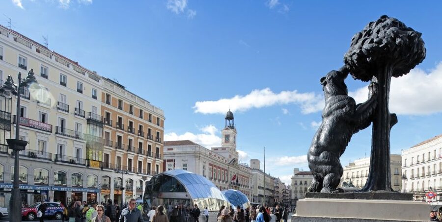 Madrid: 1.5-Hour City Highlights Guided Walking Tour - The Royal Palace and Almudena Cathedral