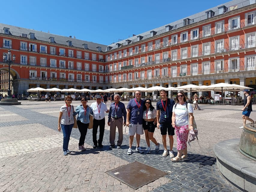 Madrid: 1.5-Hour City Highlights Guided Walking Tour - What the 90-minute pace feels like