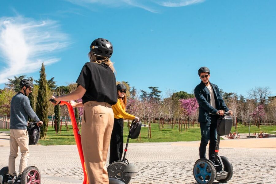 Madrid: 1.5-Hour Old Town Highlights Segway Tour - What the 90-minute schedule really means