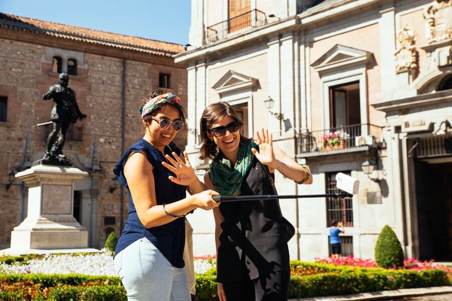 Madrid: 1.5-Hour Private Kick-Start Tour with a Local - Plaza Mayor and Madrid’s central rhythm