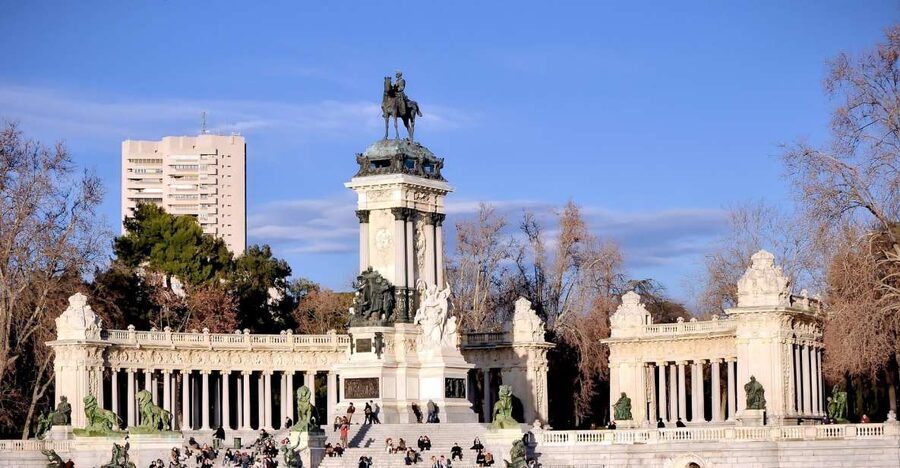 Madrid: 1.5-Hour Retiro Park Guided Walking Tour - Philip IV Gate and the Park’s Smaller Details