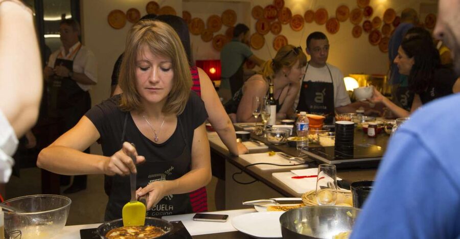 Madrid: 10 Tapas 2.5-Hour Cooking Class - Key points to know before booking