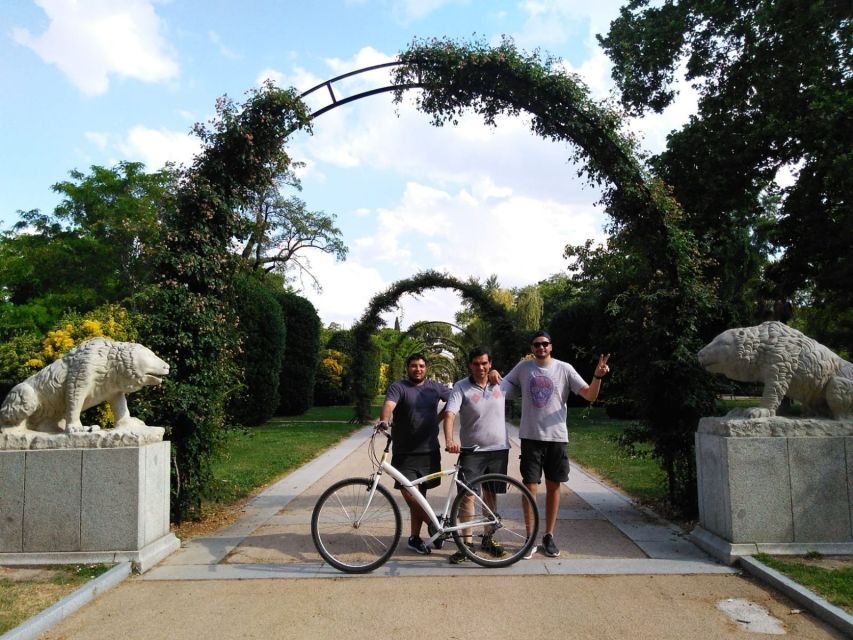 Madrid: 3-Hour Guided Bike Tour - Starting at Plaza San Miguel and entering old Madrid