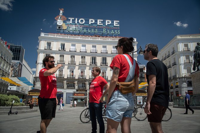 Madrid: 3 hour Guided Highlights Bike Tour with Optional Tapas - Through the city toward CaixaForum