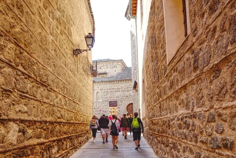 Madrid: 6-Hour Day Trip to Toledo with Guided Walking Tour - The Mirador del Valle explains the city at a glance