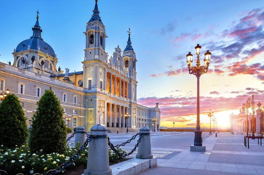 Madrid: Afternoon Royal Palace and Almudena Cathedral Tour - Starting in Madrid’s Plaza de Oriente