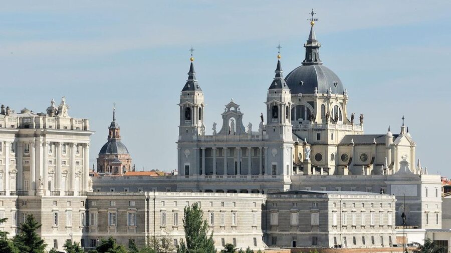Madrid Audioguide - TravelMate app for your smartphone - Retiro Park, Atocha, and Cibeles