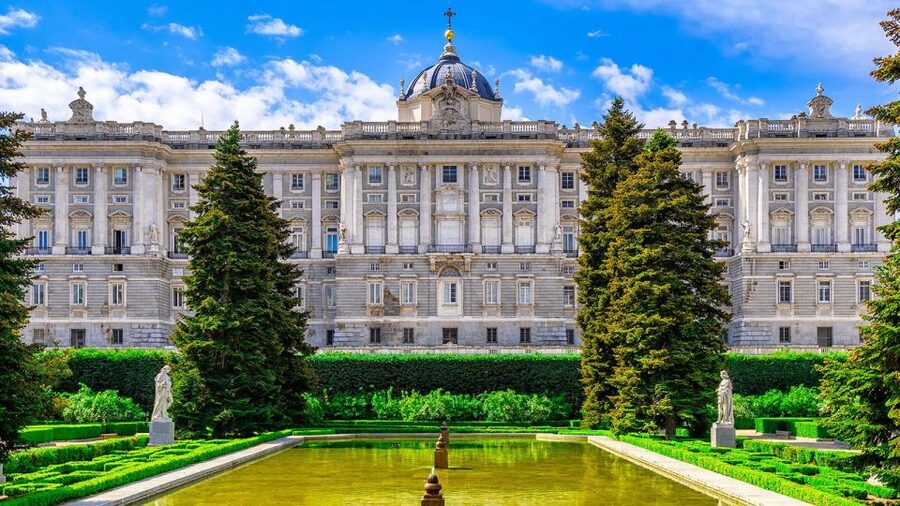 Madrid Audioguide - TravelMate app for your smartphone - Places farther from the center