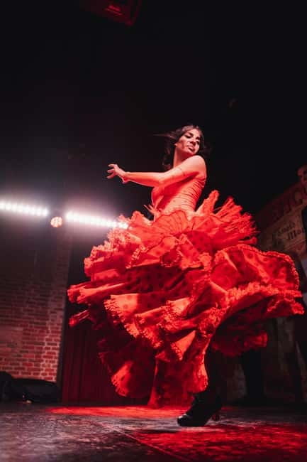 Madrid: Authentic Flamenco at Flamenco de Leones with drink - Key points to know before booking