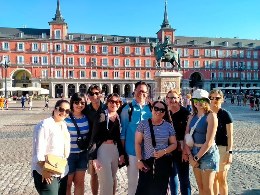 Madrid: Authentic Tapas Evening Tour with a side of History - Starting with tapeo near Plaza Isabel II