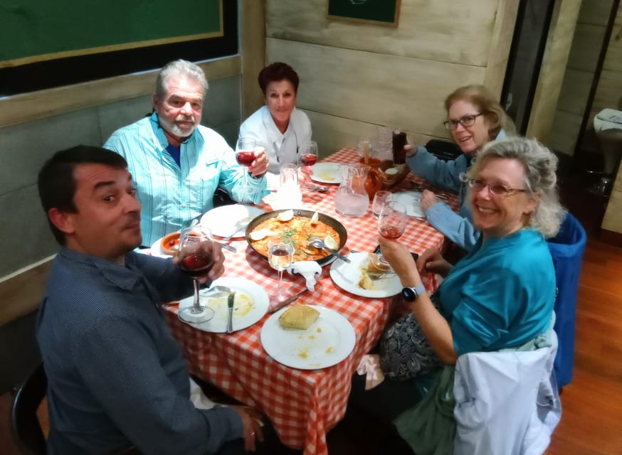 Madrid: Authentic Tapas Evening Tour with a side of History - Practical details that affect the evening