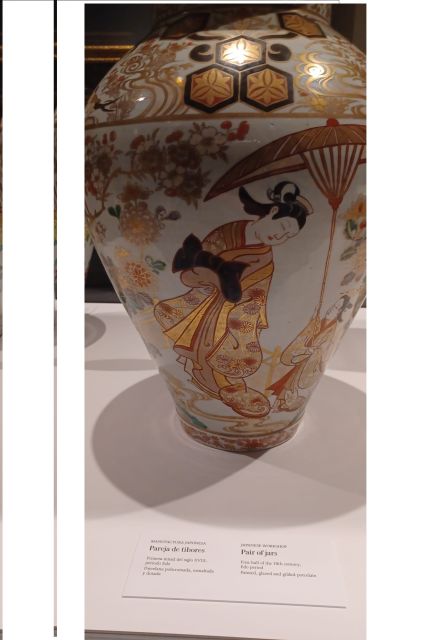 Madrid: Basic Guided Tour of the Royal Collections Gallery - Carriages, crowns, and objects with a story