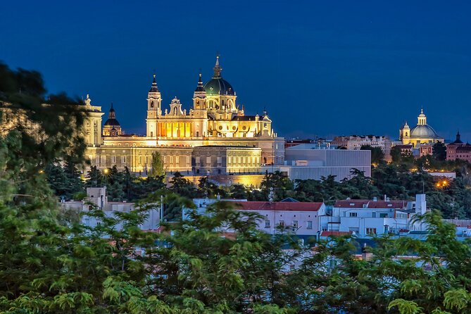 Madrid Best Walking Tour: Old city and Royal sites - San Miguel Market and the final approach