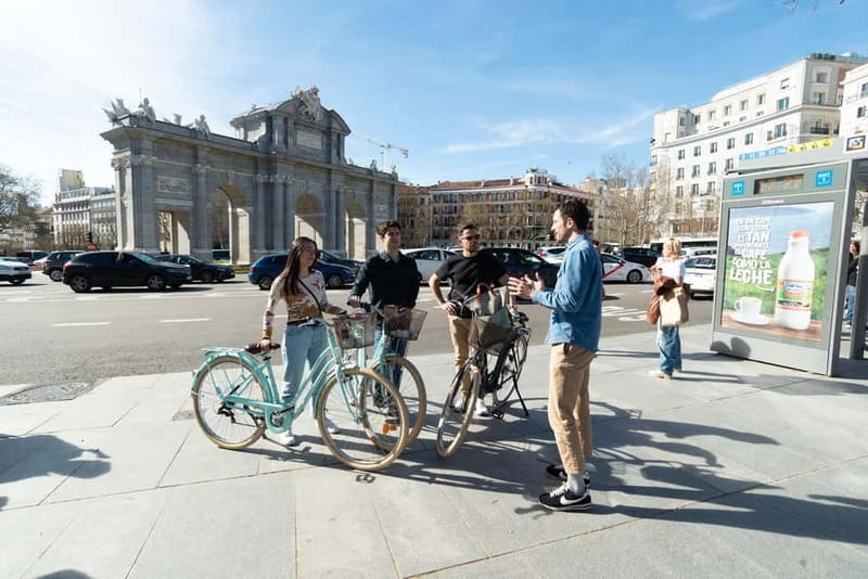 Madrid by bike + PhotoShooting - Sol, the Las Letras area, and central Madrid