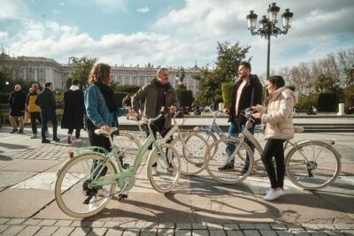 City Highlights Guided Vintage Bike Tour