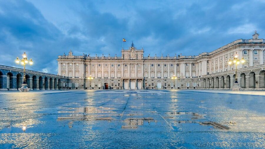 Madrid: City Highlights Guided Walking Tour - Parque del Oeste and the first city views