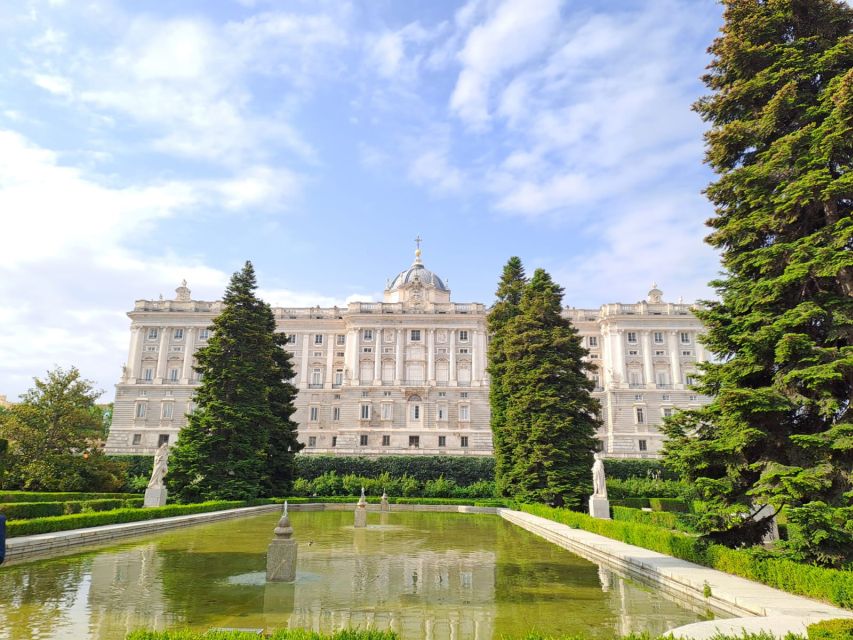 Madrid: City Highlights Guided Walking Tour - Plaza de la Villa and the heart of old Madrid