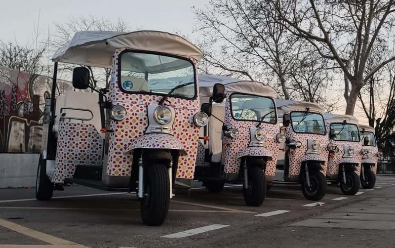Madrid: City Tours - 6 seats private ecological tuk tuk - Key things to know before you book
