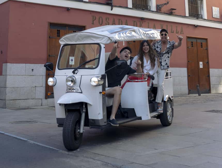 Madrid: Eco-Friendly, Private, and Unique Tuk Tuk Experience - Gran Vía, Plaza de España, and the city center