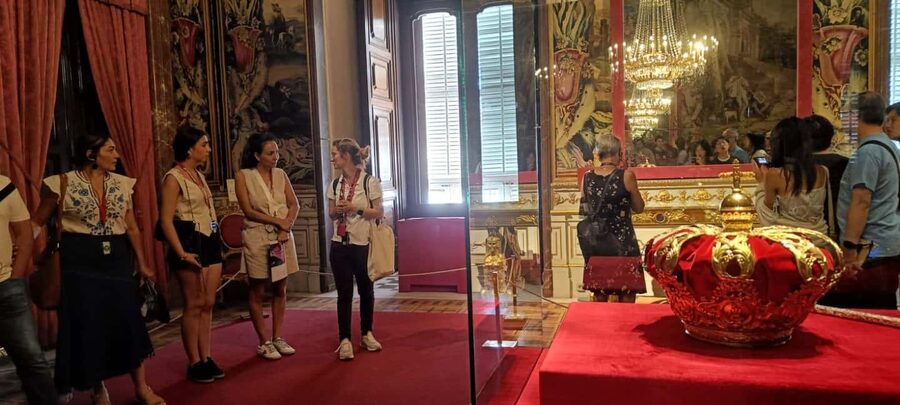 Madrid: El Prado Museum and the Royal Palace Guided Tour - Who should book this tour?