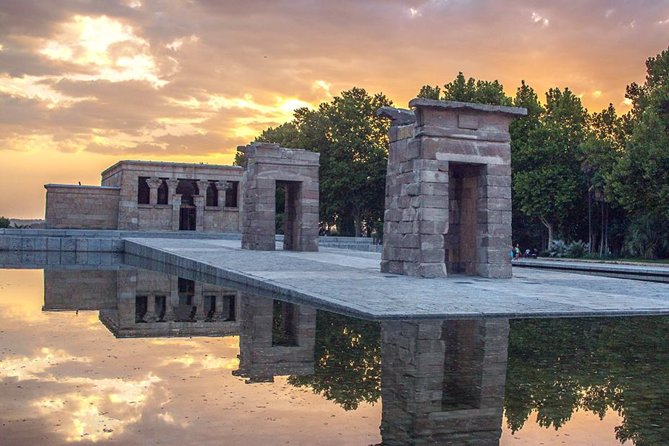 Madrid Electric Bike Sunset Tour - The Royal Palace in a five-minute pause