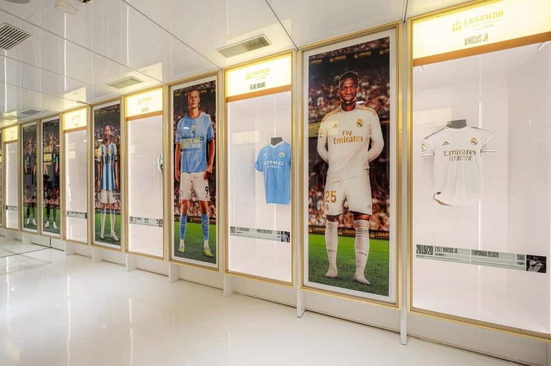 Madrid: Entry Ticket to Legends The Home of Football Museum - The 4D cinema and World Cup drama