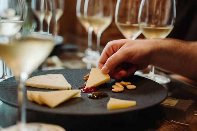Madrid Evening Tapas and Wine Guided Tour - An evening route through Madrid’s bar culture