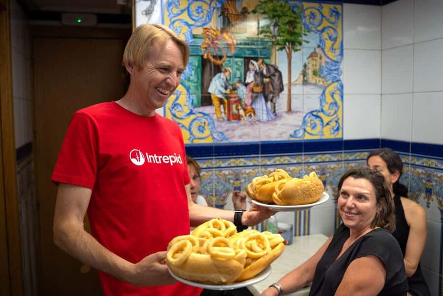 Madrid: Evening Tapas Tour with 5 Delicious Stops & Drinks - Key points to know before booking