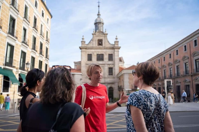 Madrid: Evening Tapas Tour with 5 Delicious Stops & Drinks - Starting at Plaza de la Villa