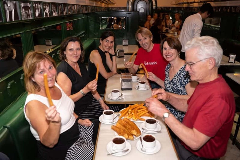 Madrid: Evening Tapas Tour with 5 Delicious Stops & Drinks - Plaza de la Villa and the first taste of Madrid