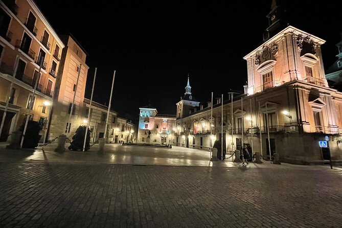 Madrid Evening Walking Tour and optional Flamenco Show - Puerta de Alcalá and the final stretch