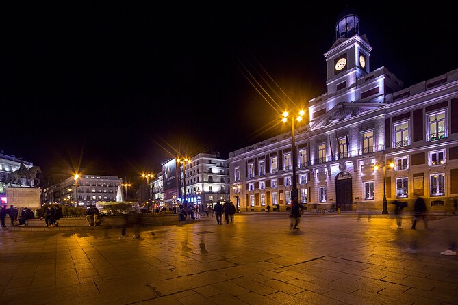 Madrid Evening Walking Tour and optional Flamenco Show - The flamenco option and glass of fino