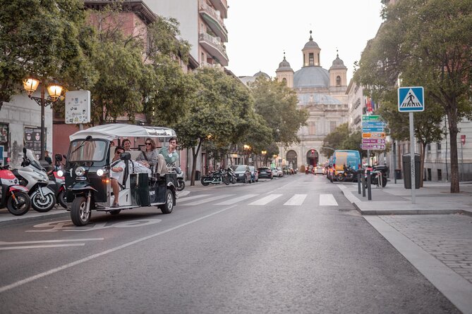 Madrid Expert Tour with Local Guide in Eco Tuk Tuk Private - From markets and Atocha to the Prado