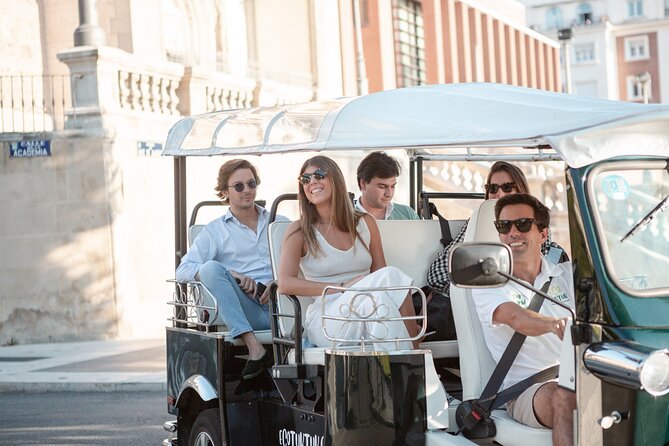 Madrid Expert Tour with Local Guide in Eco Tuk Tuk Private - Bernabéu and the Paseo de la Castellana