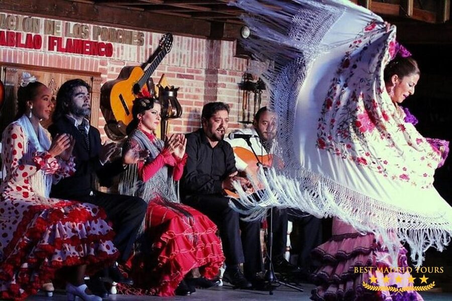 Madrid Flamenco Show and Dinner - Dinner at Tablao Flamenco Los Porches