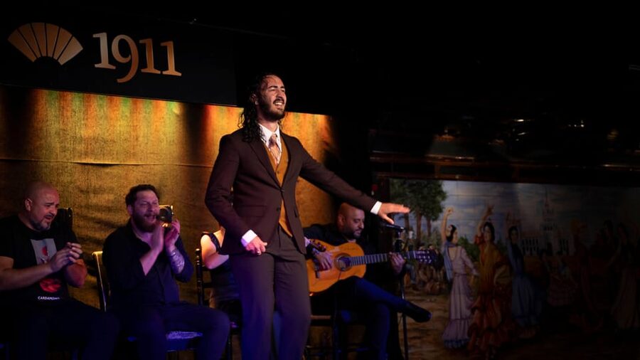 Madrid: Flamenco Show&Drink at Tablao 1911 (World's Oldest) - Who will enjoy this show most?