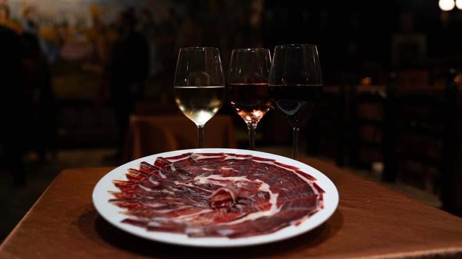 Madrid: Flamenco Show&Drink at Tablao 1911 (World's Oldest) - Practical advice for your evening